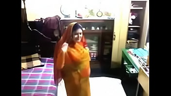 Sizzling Desi Bhabhi In A Steamy Bengali Affair
