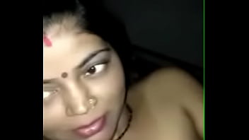 Sizzling Bhabhi Next Door Drives Me Wild With Desire