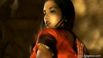 Sensual And Seductive Moves Straight From The Heart Of India