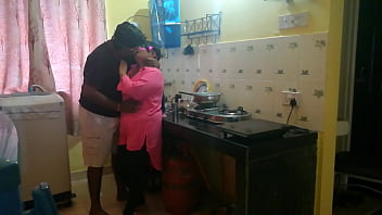 Curvy Bengali Bhabhi Getting Wild With Steamy Kitchen Action