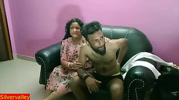 Hot Desi Aunty Gets Wild After Returning Home – Steamy Hindi Sex Action!