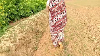 Rough And Wild With A Desperate Indian Aunty Under The Open Sky