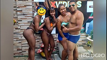 Casal Ninfos Prime Me Arrastou Pro Quarto Na Festa Do Leo Ogro, Com A Bella Índia E A Suzy Furacão Pegando Fogo Juntas