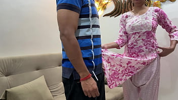 Indian Bhabhi’s Steamy Rendezvous With The Tailor Master