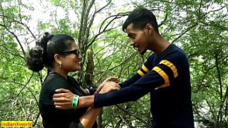 Sizzling Indian Bhabhi’s Wild Outdoor Fling – Desi Passion Gets Rough And Raw!