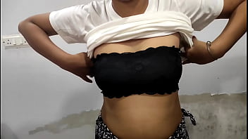मेरी बीवी को दूसरे ने कुत्ते की तरह चोदा