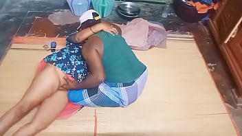 Steamy Affair With Stepmom Heats Up At Home