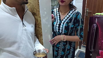 Bade Dudh Wali Padosan Ki Bhabhi Ko Chini Maangne Ke Bahane Chod Diya (hindi Audio)