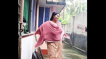 Luscious Indian Milf Soaking Sensually In The Bath