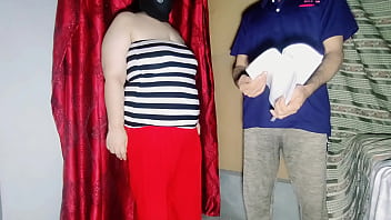 Curvy Muslim Woman Gets Wild With Office Guy For Electricity, Moaning In Hindi As He Takes Her From Behind