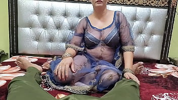 Desi Bhabhi Ne Devar Ka Mota Lund Muh Mein Leke Chusti Hui Aur Apni Gand Chudvati Hui, Zabardast Blowjob Ka Maza