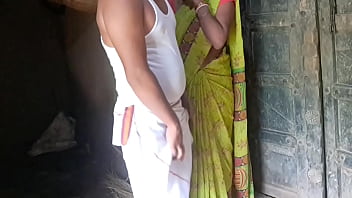 Curvy Indian Beauty Kavita Gets Wild And Naughty