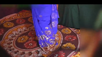 भाभी की नीली साड़ी फाड़कर जबरदस्ती चोदा हॉट सीन
