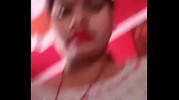 Naughty Bhabhi Reveals Her Sweet Spot