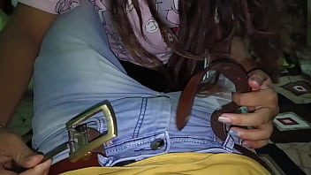 My Muslim Girlfriend Gets Super Turned On When Her Boyfriend Sits Beside Her, Leading To A Steamy Hindi Audio Blowjob