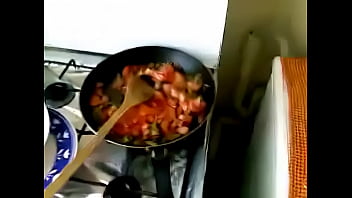 Desi Bhabhi Multitasking In The Kitchen, Serving Up Something Delicious With Her Mouth