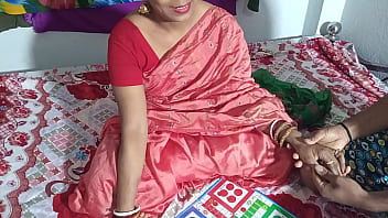 Bhabhi Ke Saath Ludo Khela, Jeetne Wala Jo Chahe Woh Maange