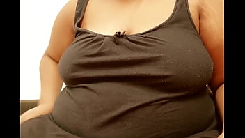 Sultry Bengali Bhabhi Reveals All In A Steamy Private Show