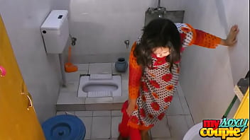 Sonia Bhabhi Bares It All In A Steamy Bath, Flaunting Her Tempting Curves