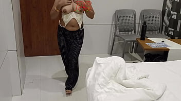 Sizzling Indian Bhabhi Gets Wild With Her Buzzing Toy In This Steamy Video