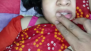 मालिश करते-करते बेटे के इरादे बदल गए और उसने मुझे चोद दिया