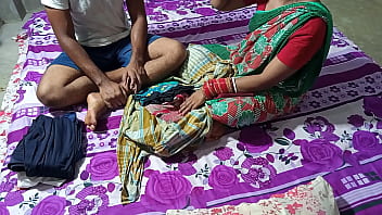 पैसे के लालच में फंसी गरीब लड़की को चोदा