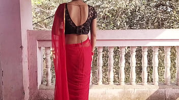 भाभी ने टेरेस पर बुलाकर अपने यार से जमकर चुदाई की