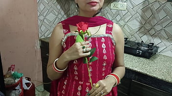 Desi Bhabhi Valentine’s Day Ka Maza Devar Ke Saath Pyaar Bhari Raat Mein