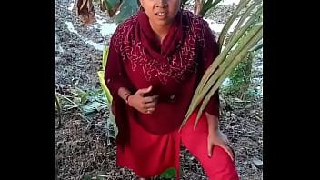 Sultry Desires: A Bengali Village Bhabhi’s Forbidden Passion