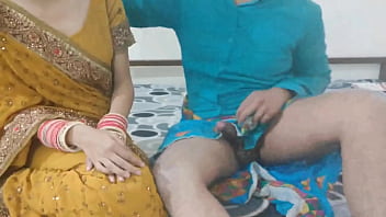 He Persuaded His Daughter-in-law Into Bed – Hindi