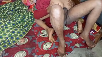 पैसे देकर नौकरानी के साथ रात गुज़ारी