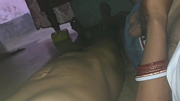 Desi Village Bhabhi’s Sweet Spot Getting A Wild Ride