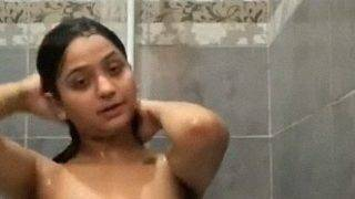 Innocent Desires: A Pakistani Teen’s Private Moment Uncovered