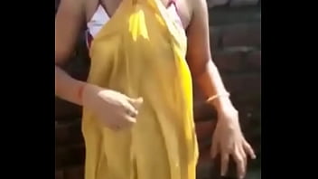 Sultry Desi Bhabhi’s Steamy Bath Time