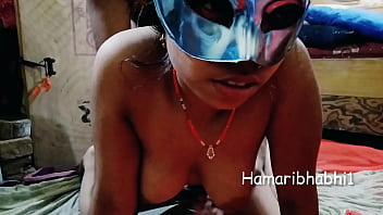 Curvy Indian Housewife Taken In Her Saree, Moaning Loudly In Hindi As She Climaxes Twice.