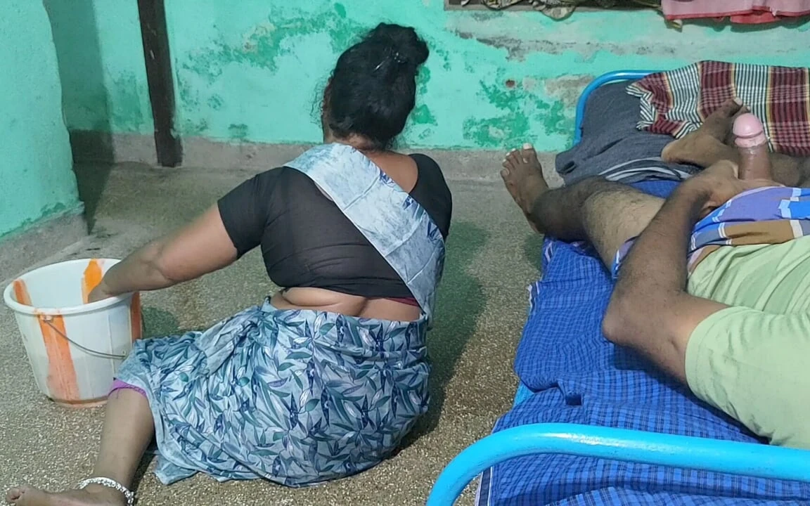 I Had Hot Sex With My Home Maid And Fed My Cum Into Her Pussy