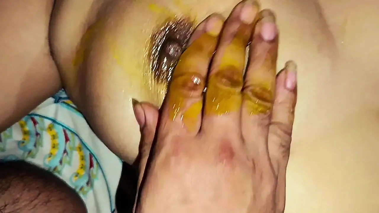 Indian Girlfriend Full Body Massage And Fuck Hard 3 Fingers Very Fast And Hard She Feels Good Indian Bhabhi Ki Jabardast Chudai
