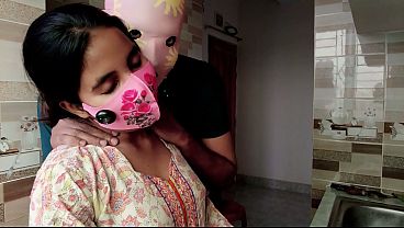 Sizzling Desi Bhabhi’s Spicy Kitchen Encounter
