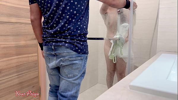 Steamy Shower Seduction: Stepmom’s Intimate Encounter With Hindi Audio