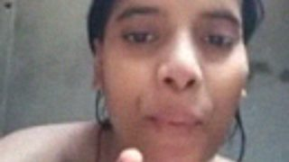 Village Girl’s Naked Bathroom Selfie Video Gets Me So Hot