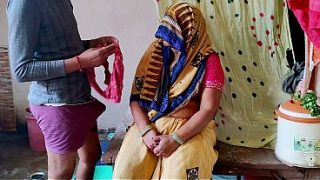 देसी पड़ोसन भाभी की गरम चुदाई