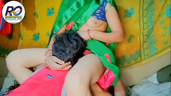 गुरु और शिष्या की हरी साड़ी उतारती उंगलियाँ, साफ हिंदी आवाज़ में रोबोप्लेक्स चुदाई