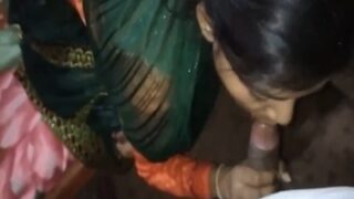Patna Ki Aurat Apne Devar Ka Land Chus Rahi Hai Aur Bihari Chudai Kar Rahi Hai