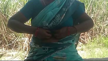 Indian Housewife Gets Fucked In Guest House Outdoor